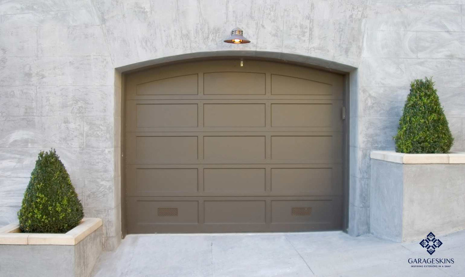 Curb Appeal Secrets: How Your Garage Can Make or Break Your Home's First Impression
